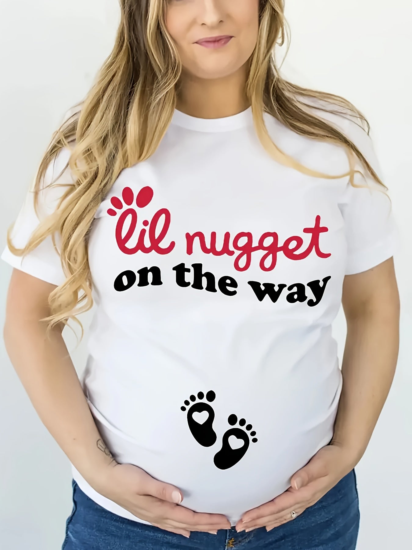 Comfy Maternity T-Shirt - "Lil Nugget on the Way" Graphic, Short Sleeve, Casual Polyester Tee for Pregnant Women, Machine Washable, Summer Wear